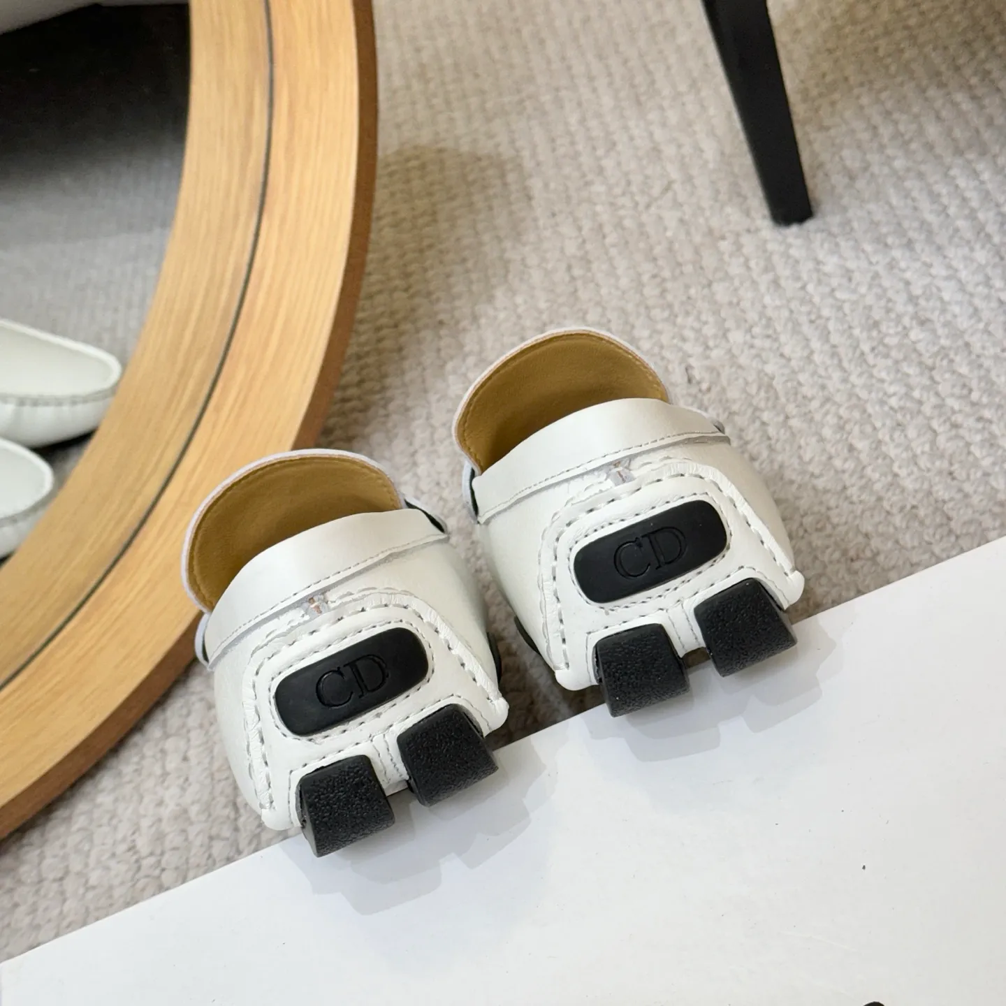 Men's clothing and shoes 💰420! (Yangli) Quality DIOR [Dior’s latest arrival] real auction hot-selling Doudou shoes 🔍DIOR) new Doudou shoes 👍Belgian designer Martin Margiela serves as Gucci shoe designer y full of charm, luxury style gentleman upper: imported cowhide, lining with spring sweat-absorbent first-layer sheepskin. Outsole Brand outsole, the last stitching on the bottom will never come off; equipped with classic Gucci exquisite hardware C D buckle💋The whole pair of shoes is fashionable and casual without losing high-end style; standard 38-46